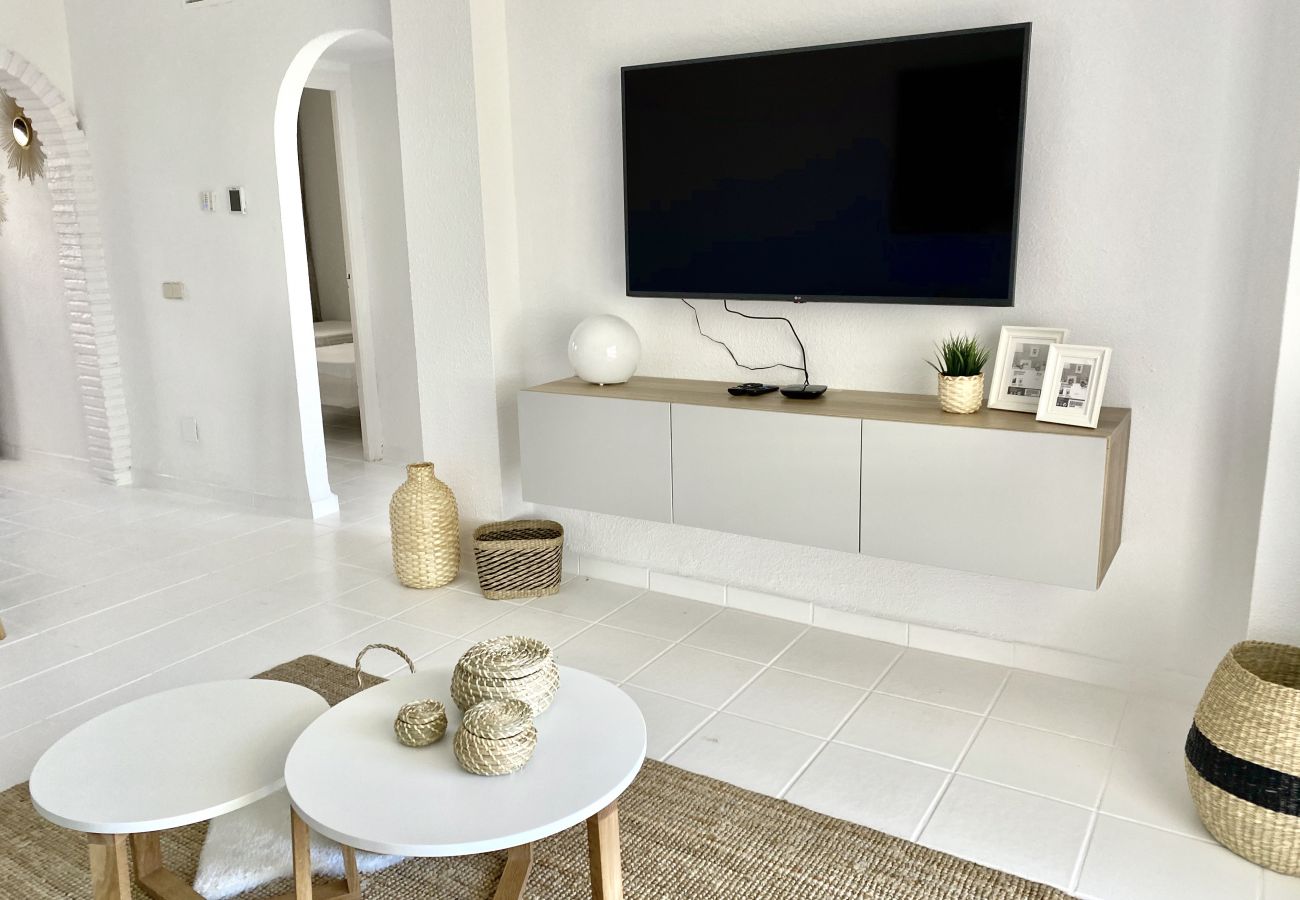 Apartment in Mijas Costa - (REF 12) Apartamento en Riviera a 400m del mar