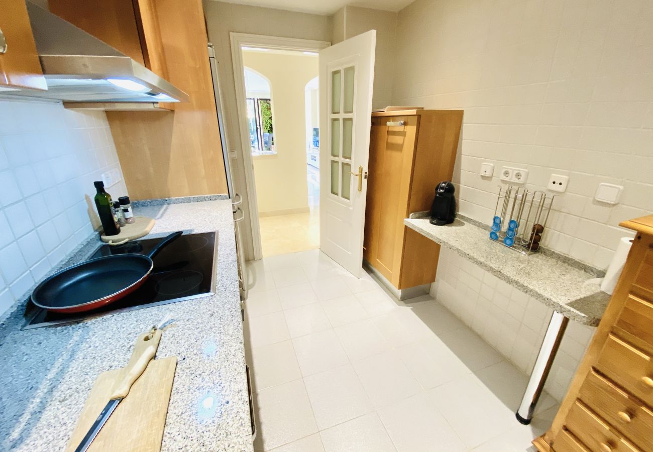 Apartment in Benahavís - 27 - Apt in las Jacarandas, Los Arqueros, Benahavis
