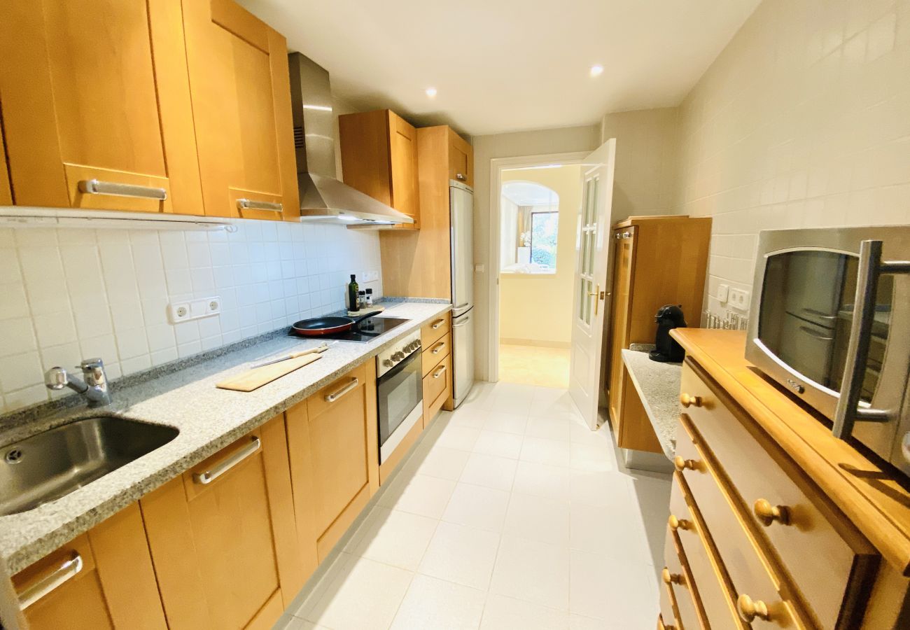 Apartment in Benahavís - 27 - Apt in las Jacarandas, Los Arqueros, Benahavis