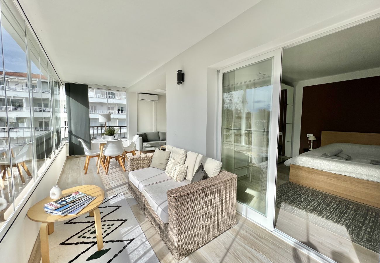 Apartment in Marbella - (REF 31) Flat near the beach 800 m away from Puerto Banus