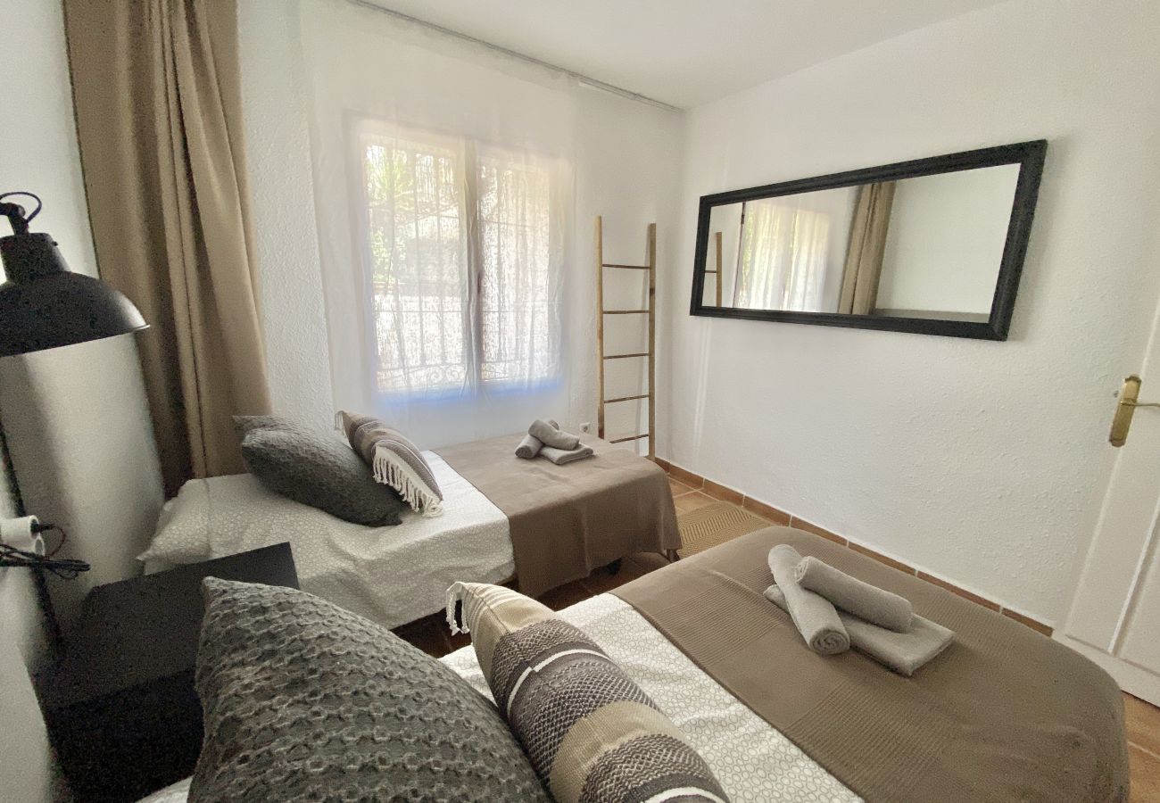 Apartment in Mijas Costa - (REF 52) Apartment in Riviera Del Sol, Mijas