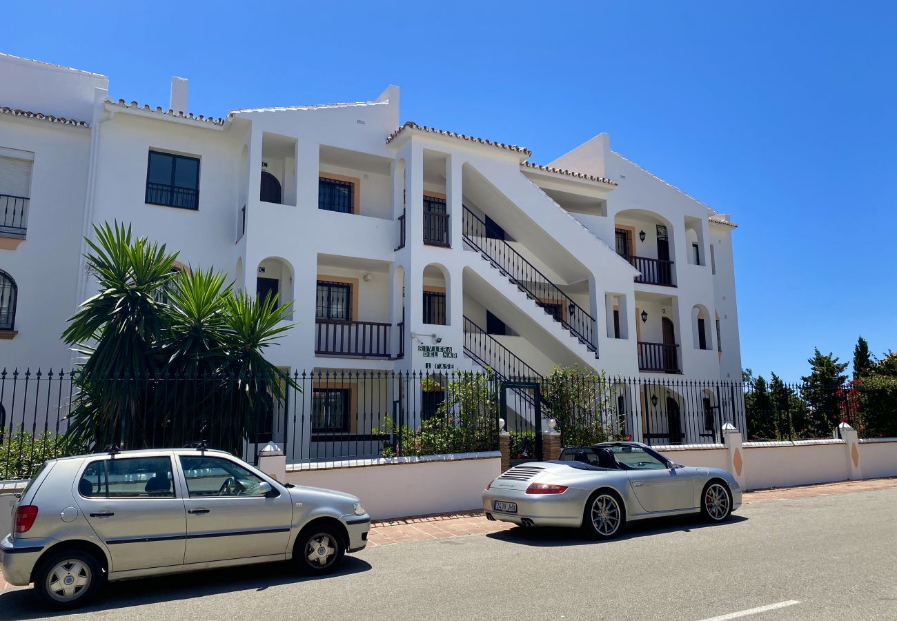 Apartment in Mijas Costa - (REF 53) Apartment in Riviera with pool and sea view