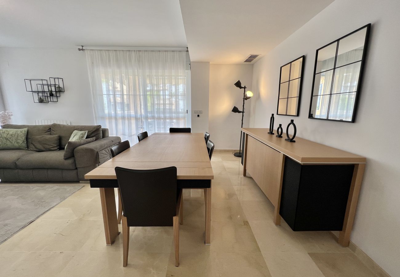 Apartment in Marbella - Ref 13 - Beachfront apartment in Bahia de Marbella