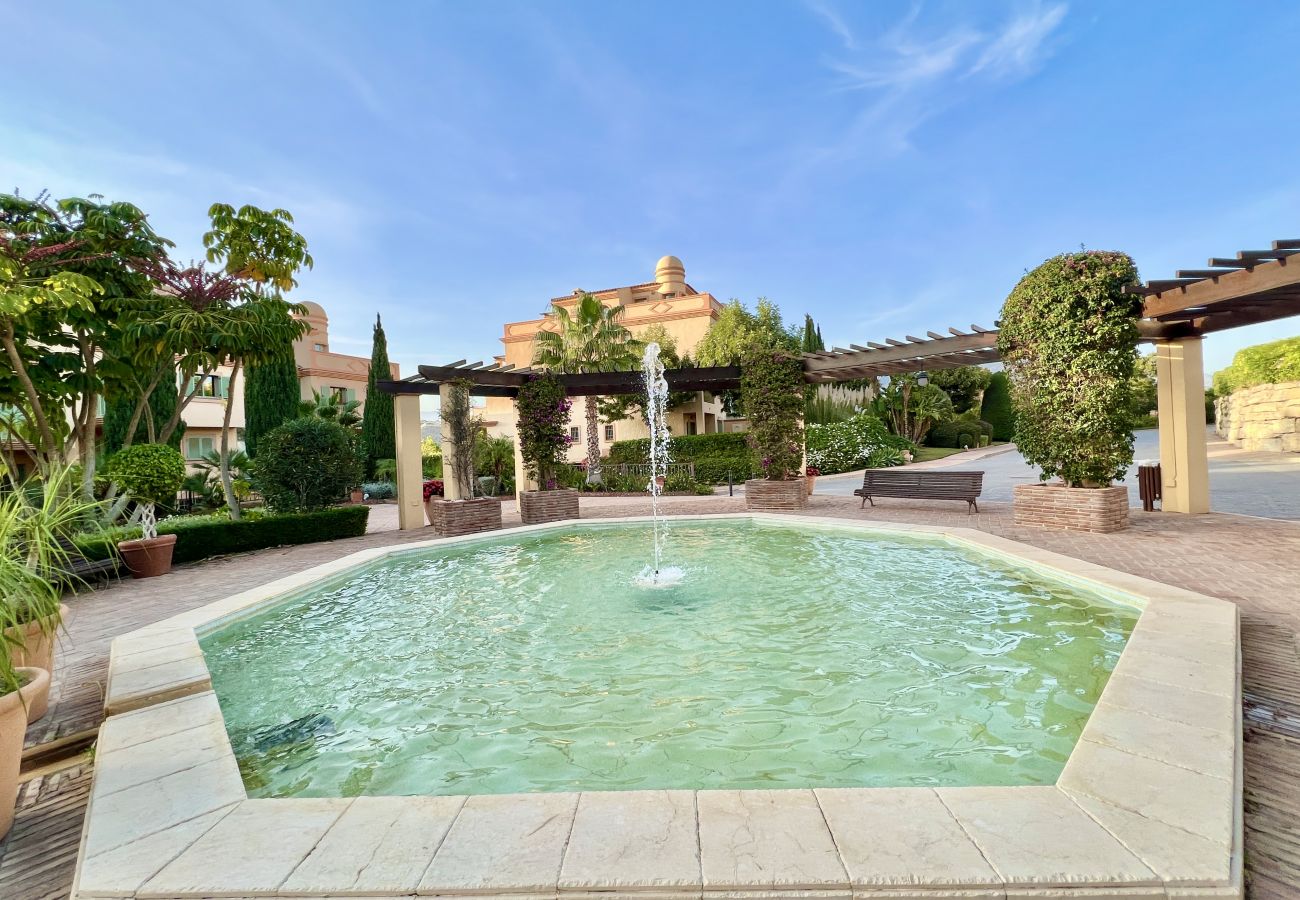 Apartment in Benahavís - 17-Large apartment in Benahavis with sea and valley views