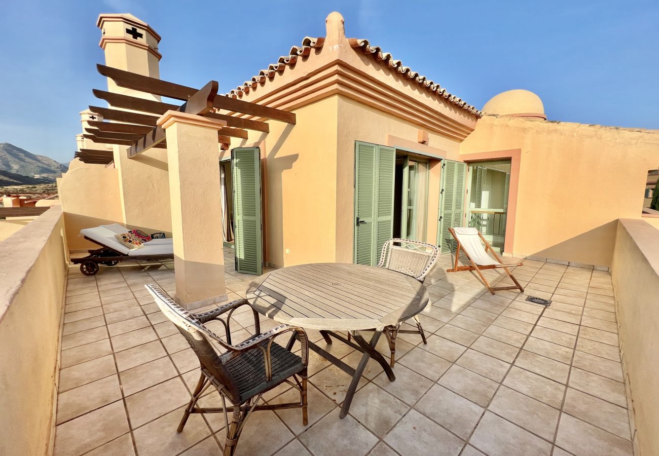 Apartment in Benahavís - 17-Large apartment in Benahavis with sea and valley views