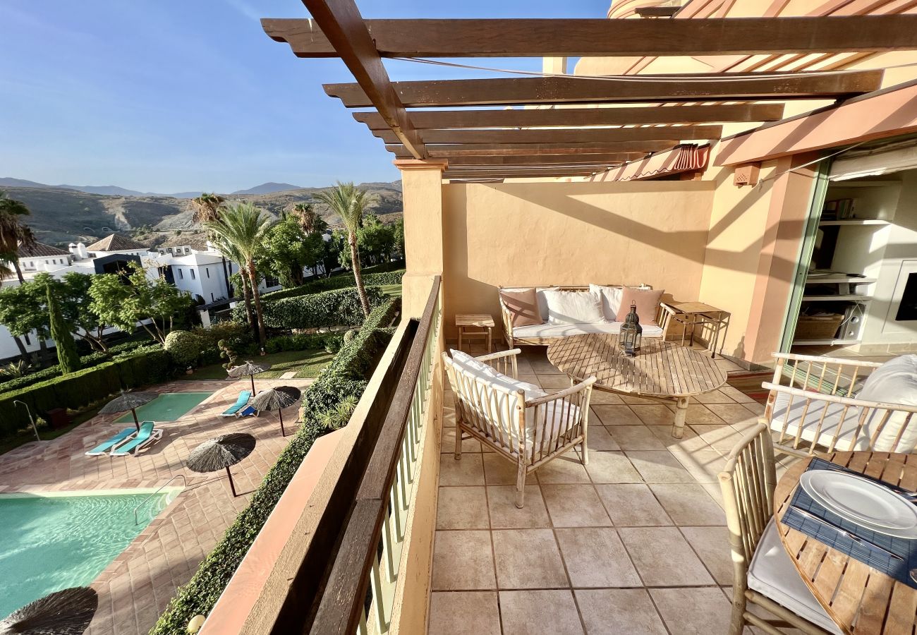 Apartment in Benahavís - 17-Large apartment in Benahavis with sea and valley views