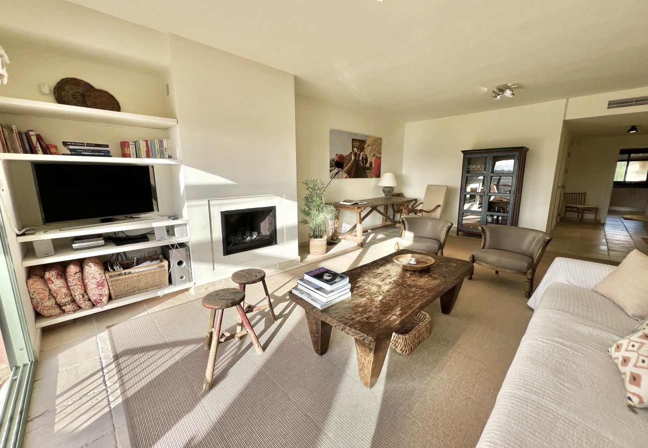 Apartment in Benahavís - 17-Large apartment in Benahavis with sea and valley views