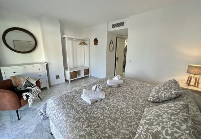 Terraced House in Estepona - 2 - Large townhouse close to the beach in Costalita Terraced House in Estepona - 2 - Large townhouse close to the beach in Costalita