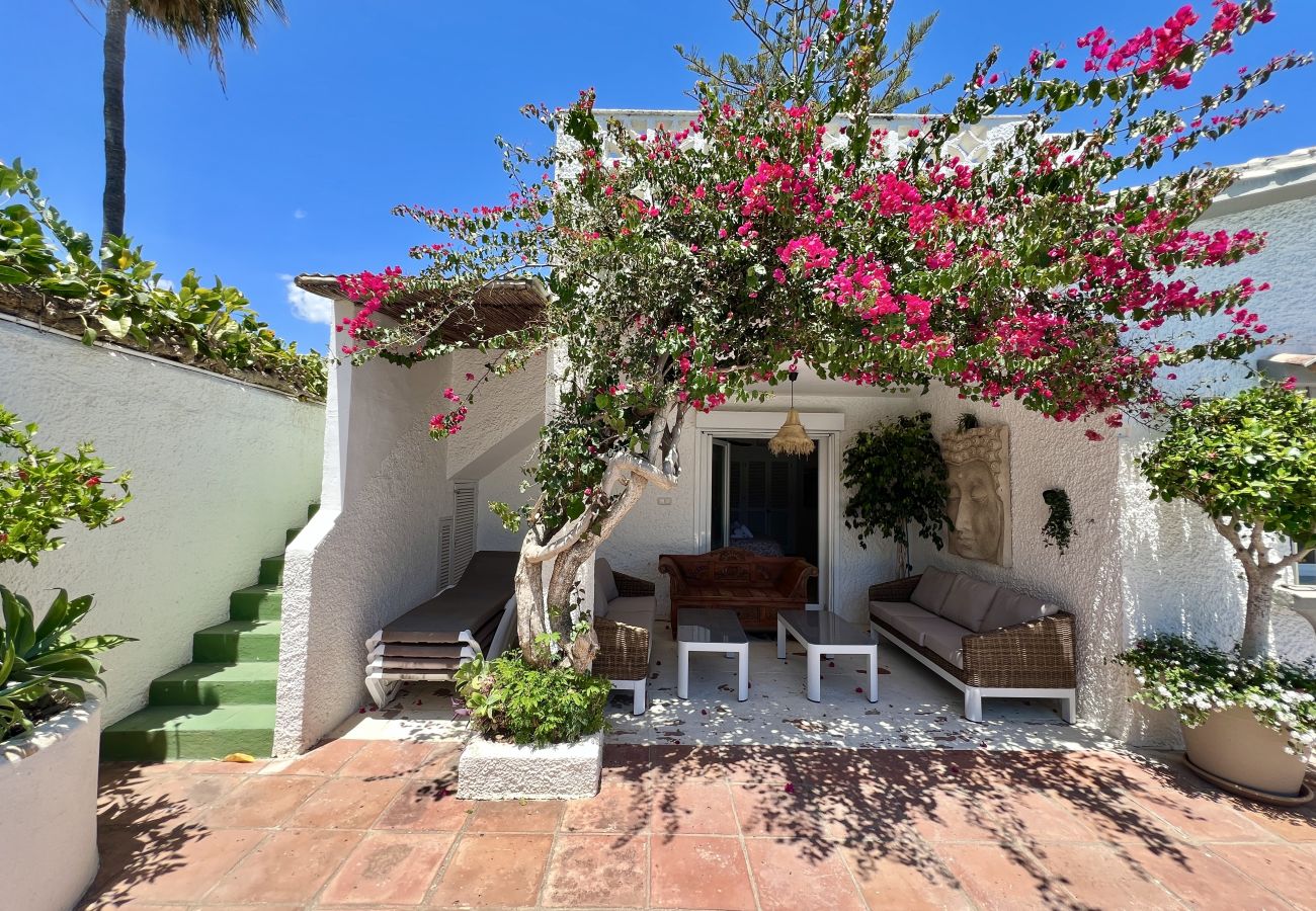 Villa in Estepona - 58 -Villa 9p , private swimming pool, close to the sea