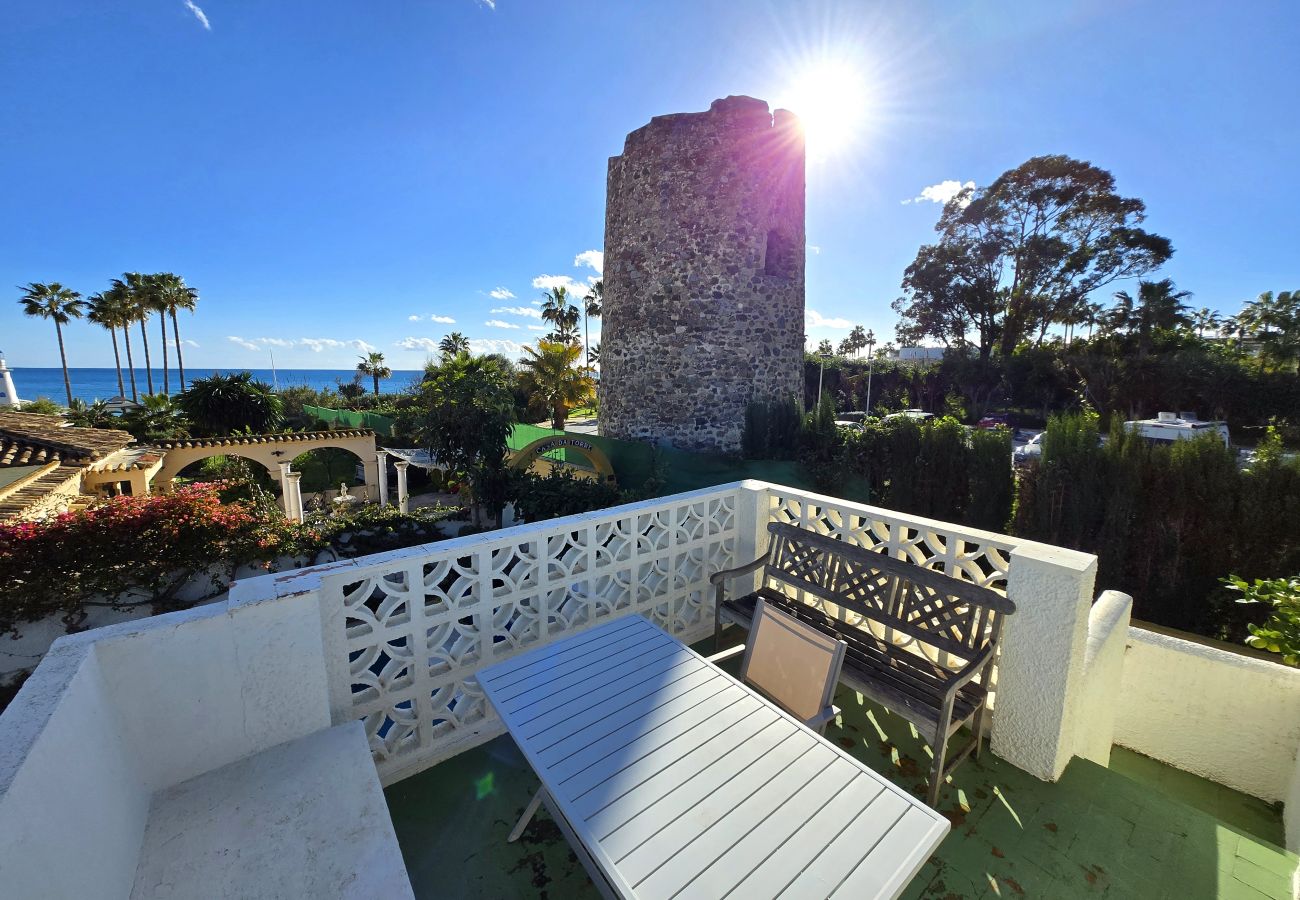 Villa in Estepona - 58 -Villa 9p , private swimming pool, close to the sea