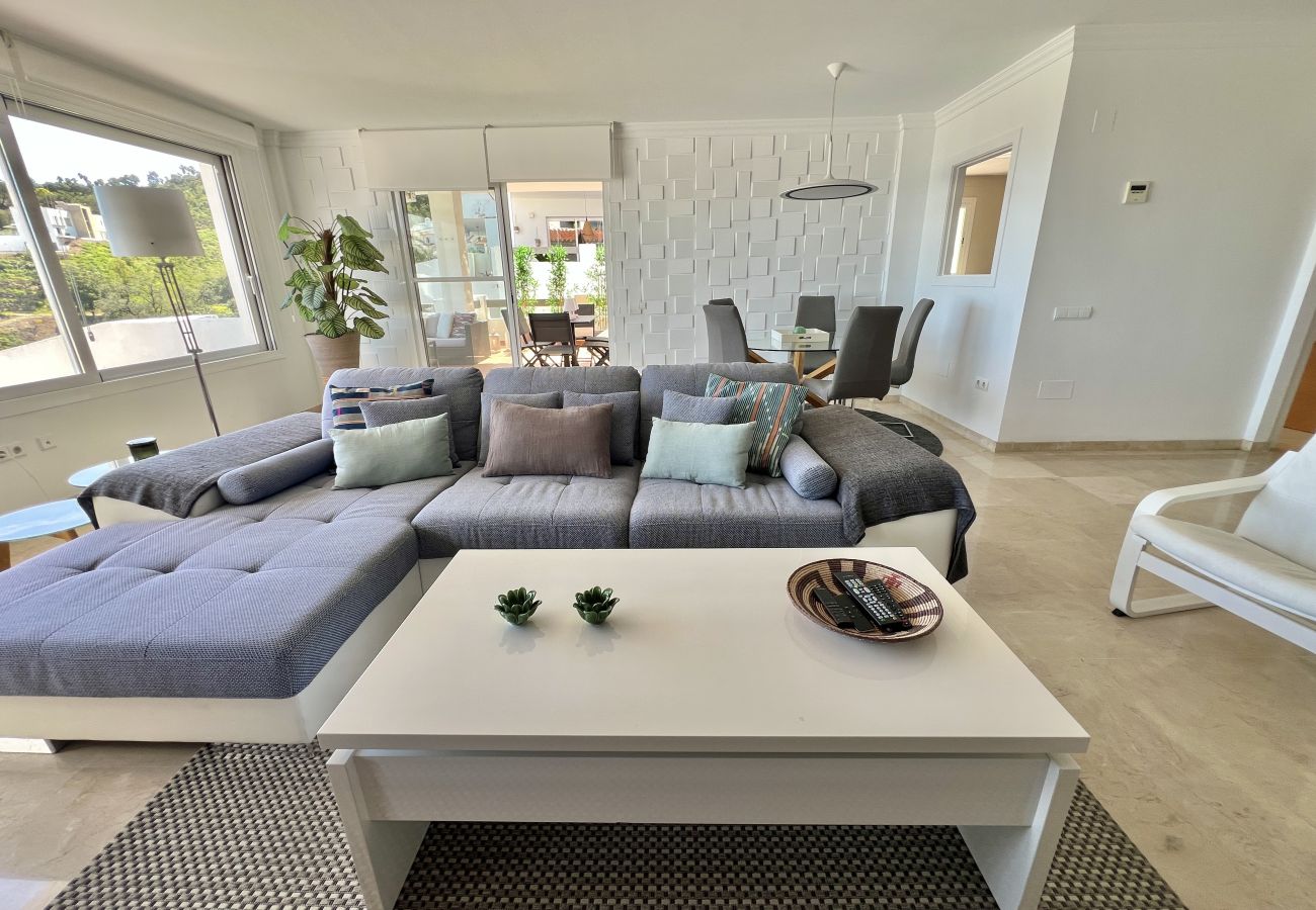 Apartment in Ojen - 45 - 2bd. Ap. in laMairena Forest 