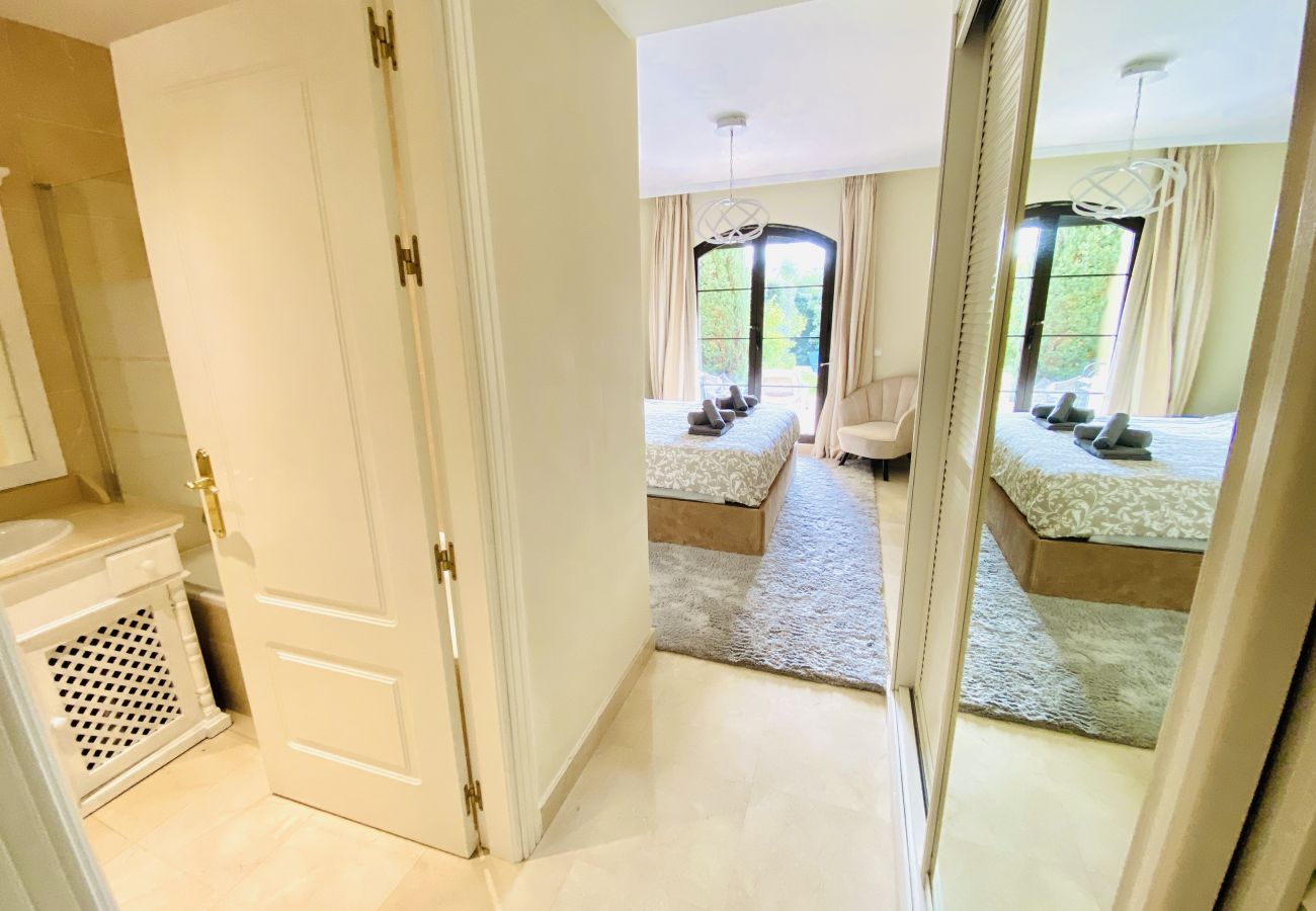 Apartamento en Benahavís - 27 - Piso en las Jacarandas, Los Arqueros, Benahavis
