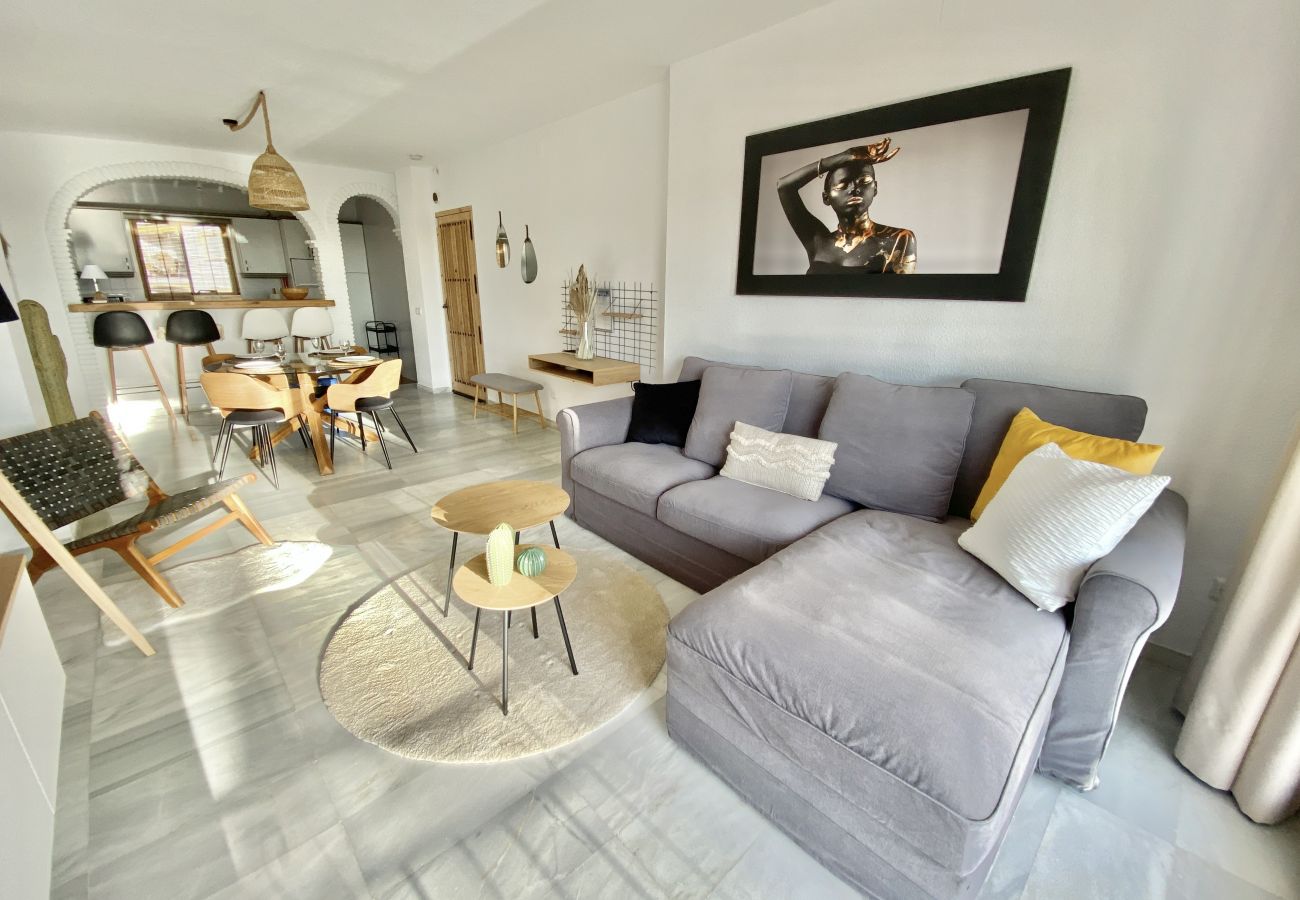 Apartamento en Mijas Costa - (REF 36) Apartamento en Riviera cerca del mar