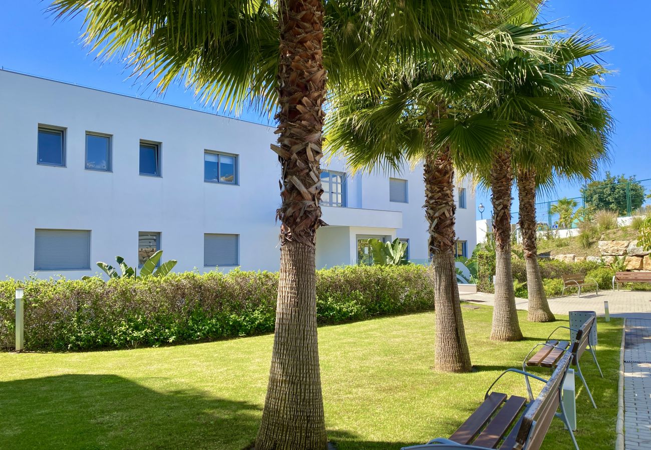 Apartamento en Marbella - (REF 49) Apartamento con jardín en Cabopino, Marbella