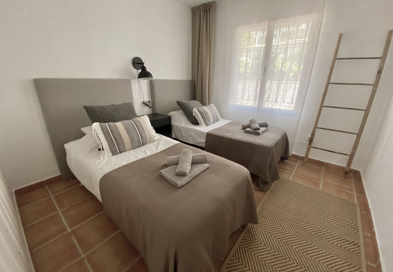 Apartamento en Mijas Costa - (REF 52) Apartamento en Riviera Del Sol, Mijas