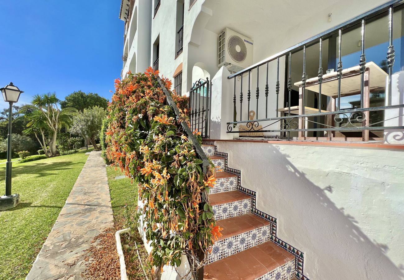 Apartamento en Mijas Costa - (REF 52) Apartamento en Riviera Del Sol, Mijas