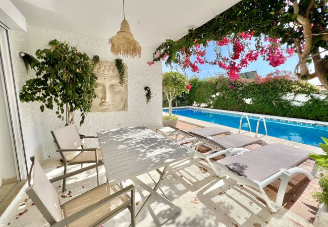 Villa en Estepona - 58 - Villa 9p, piscina privada, cerca del mar