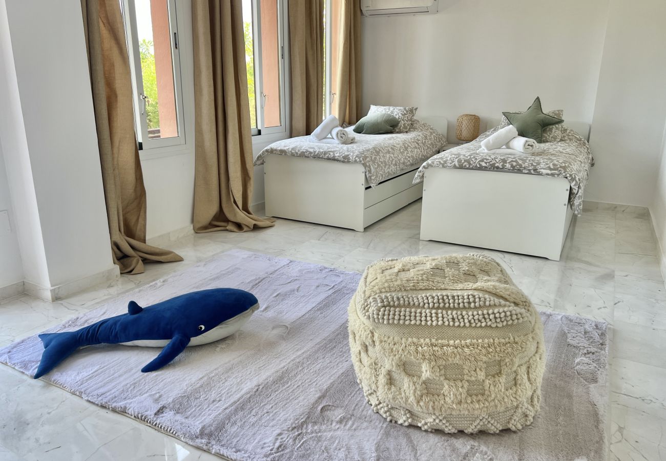 Apartamento en Ojen - 5 - Amplio piso en Ojen-Buganvillas
