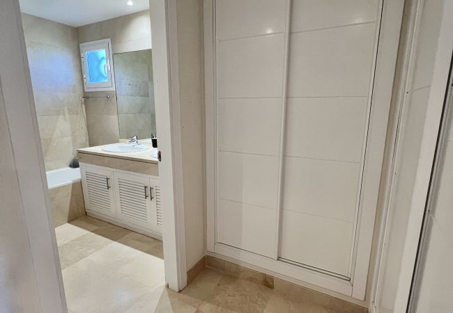 Appartement à Ojen - 20 - Rdc avec vue mer et jardin à El Bosque de la Mairena, Ojen Appartement à Ojen - 20 - Rdc avec vue mer et jardin à El Bosque de la Mairena, Ojen