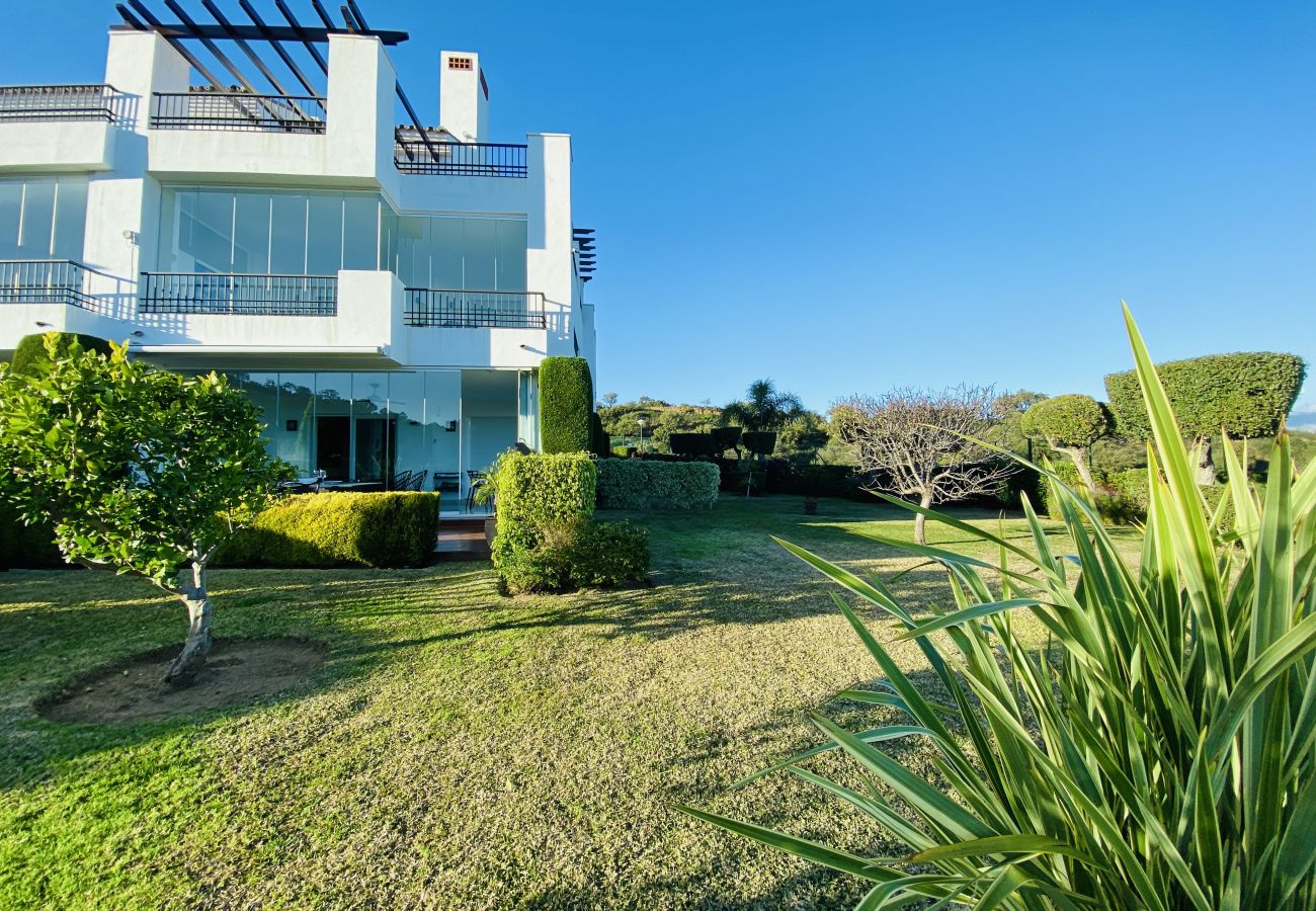 Appartement à Ojen - 20 - Rdc avec vue mer et jardin à El Bosque de la Mairena, Ojen