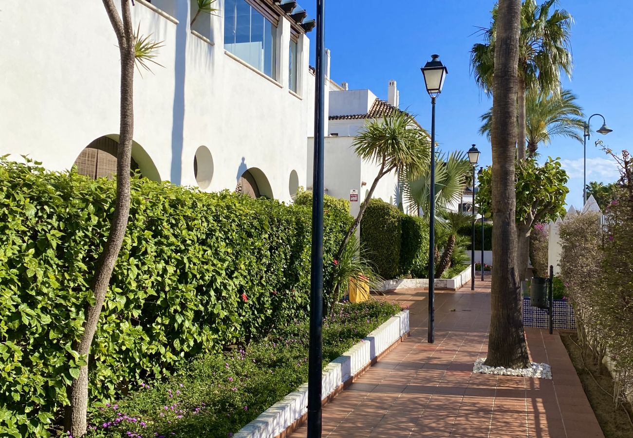 Appartement à Marbella - (REF 29) App à 2km du port de Puerto Banus