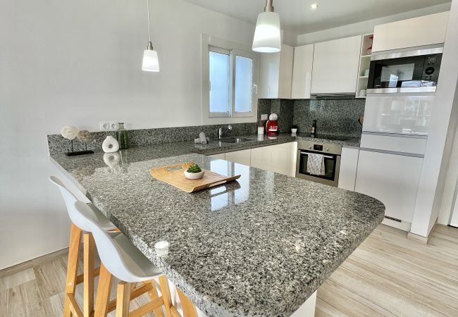 Appartement à Marbella - 31 - App en bord de plage à 800m de Puerto Banus Appartement à Marbella - 31 - App en bord de plage à 800m de Puerto Banus