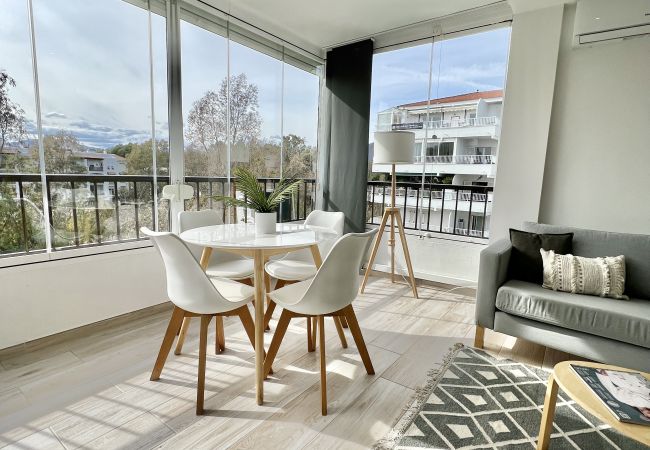 Appartement à Marbella - 31 - App en bord de plage à 800m de Puerto Banus Appartement à Marbella - 31 - App en bord de plage à 800m de Puerto Banus