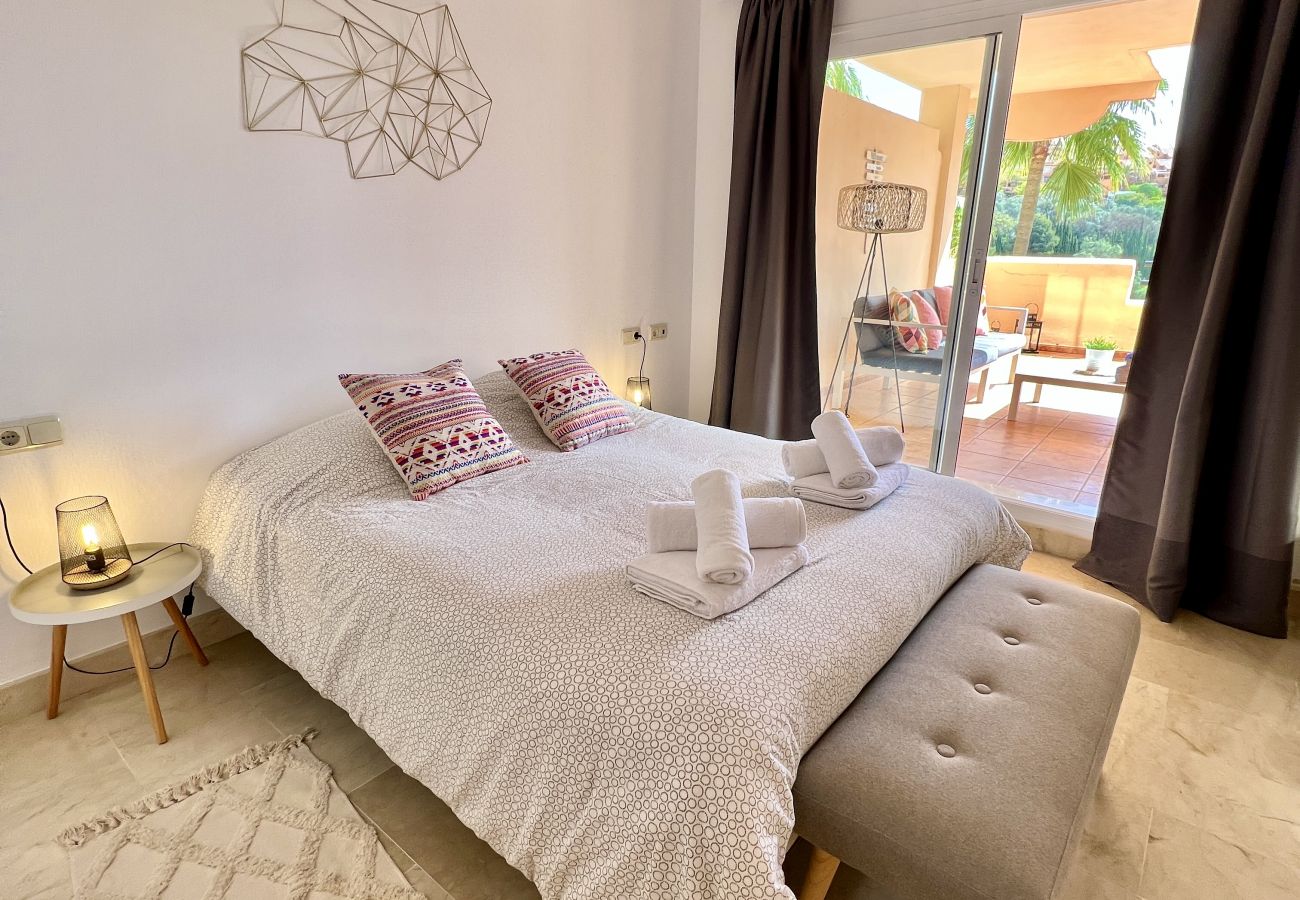 Appartement à Marbella - (REF 32) Appartement sur le golf de Santa Maria, Elviria 